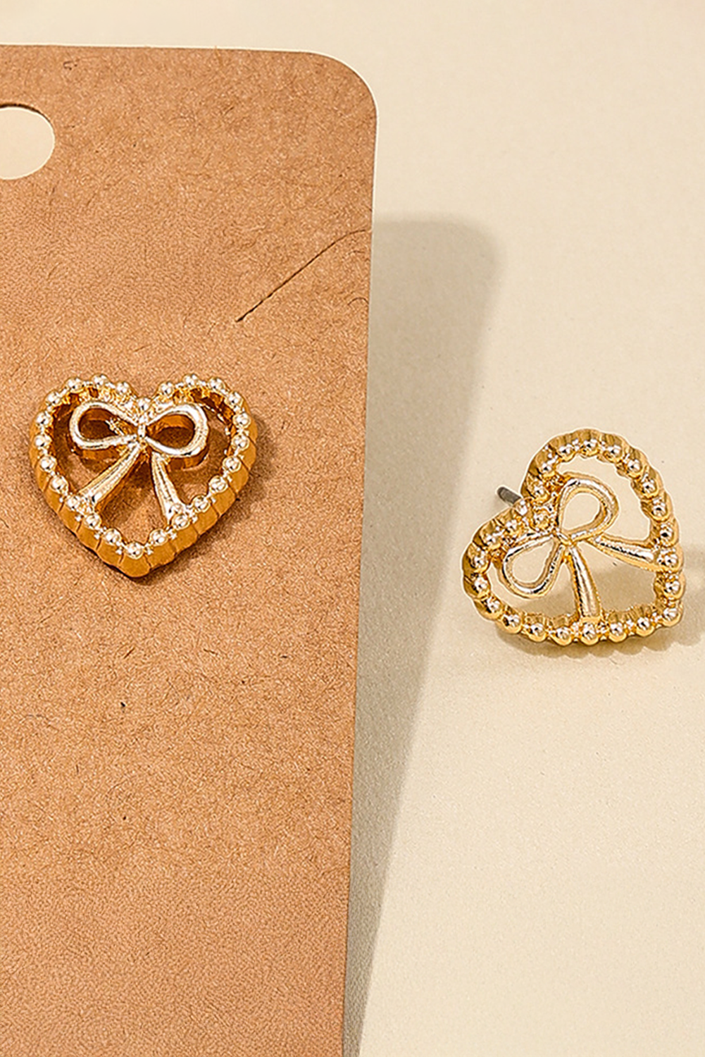 Gold Bow Decor Heart Shape Alloy Stud Earrings