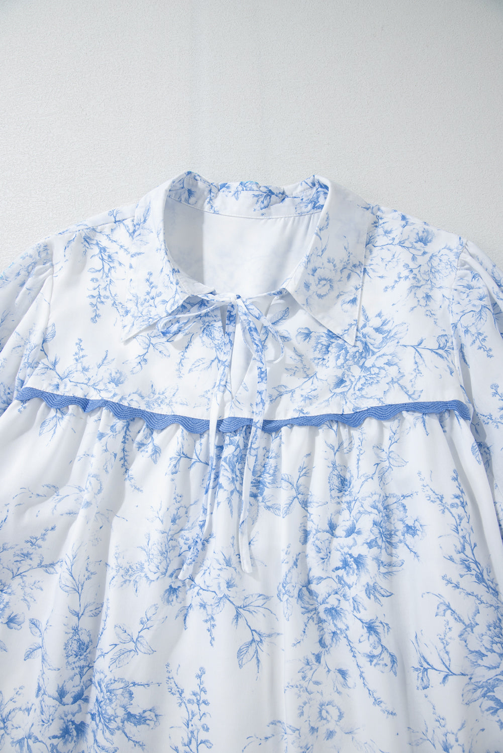 Sky Blue Floral 3/4 Sleeve Lace-up Collar Blouse